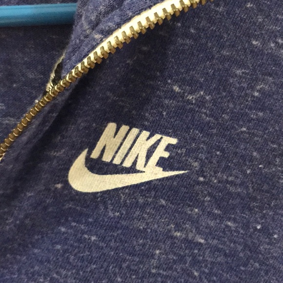 Nike zip up hoodie - Picture 3 of 8